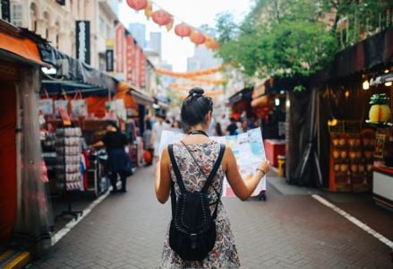 Top Tips to Stay Safe While Traveling