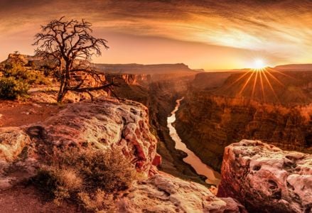 Phenomenal Spots Around the World to Catch a Beautiful Sunset