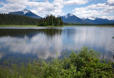 Bucket List Travel: The Bowron Lake Canoe Circuit