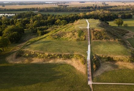What to Expect at Cahokia Mounds in Illinois